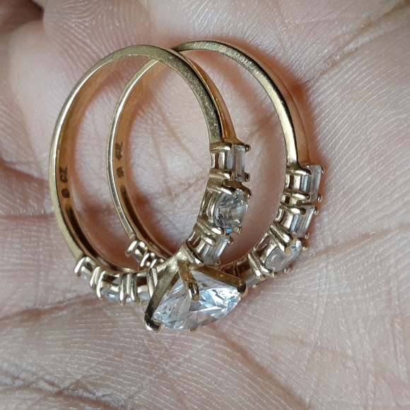 14k Solid Yellow Gold Simulated Diamond Set - Picture 8 of 9